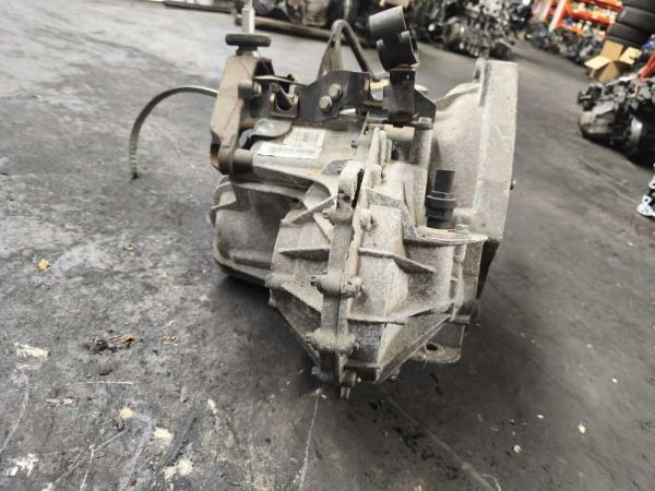 BOITE DE VITESSE MANUEL RENAULT MASTER / OPEL MOVANO / NISSAN INTERSTAR 2.5DTI / DCI -2010 - Vue 3